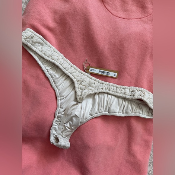 Skims Quilted Thong - Picture 2 of 4